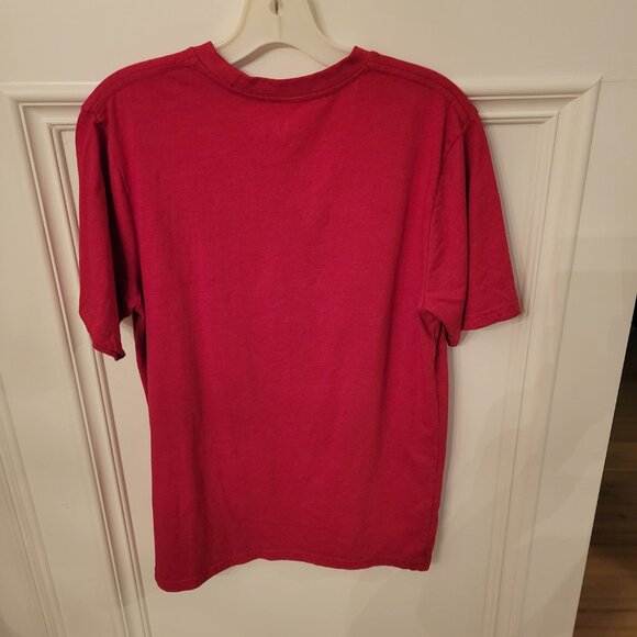 Cabela’s An American Tradition T-Shirt Red Men’s Size M Outdoor Graphic Tee - Picture 2 of 4